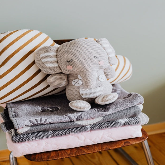 Cooling Blanket vs Minky Blanket for Kids: Which One Does Your Child Actually Need?