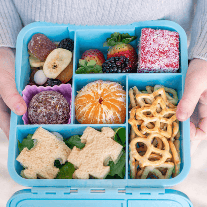 MONTII.CO Lunch Punch Sandwich Cutters | Puzzles-1973194231216476164